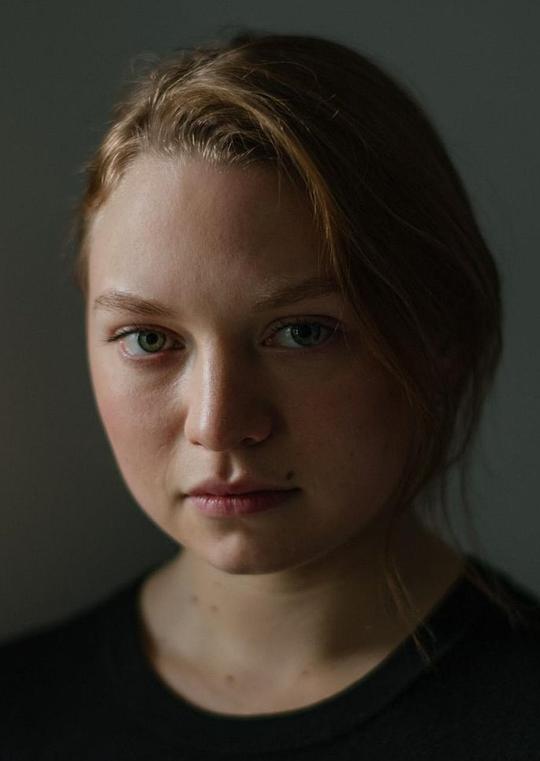 米娅·塞普雷顿 Mia Threapleton照片