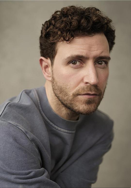 埃文·米尔顿 Evan Milton照片