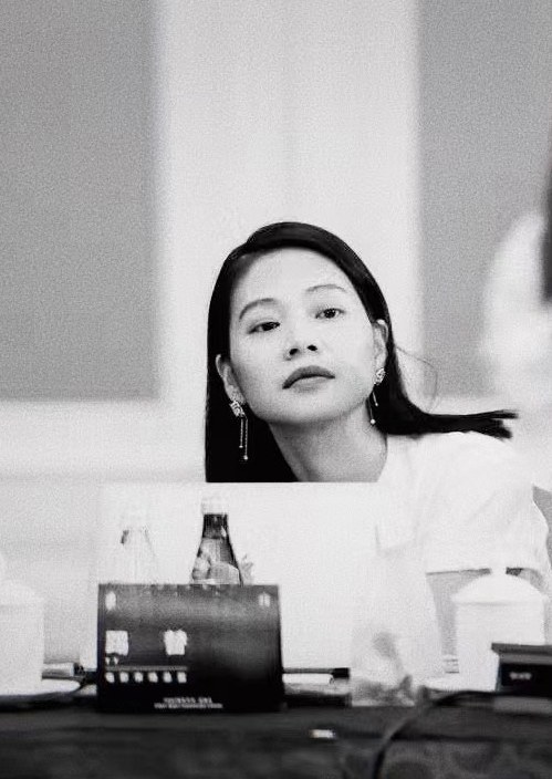 踢替 Titi Huang照片