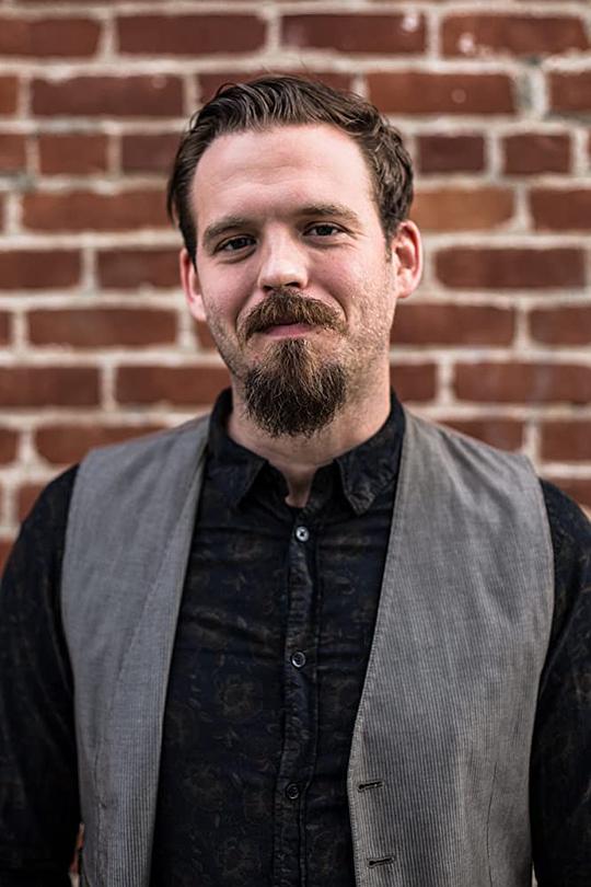 安德鲁·卡钦斯基 Andrew Kawczynski照片