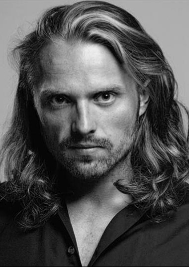 洛克哈特·奥吉尔维 Lockhart Ogilvie照片