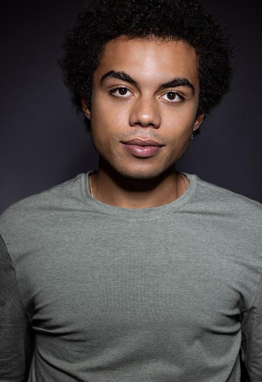 吉姆·凯萨 Jim Caesar照片