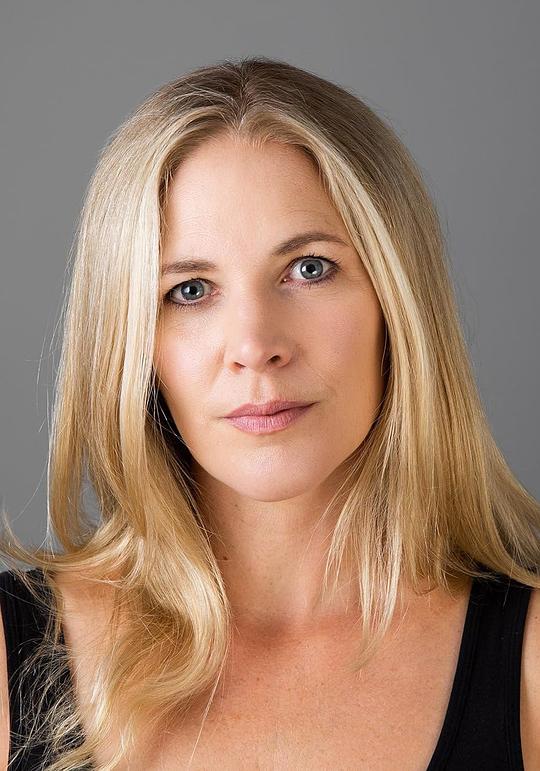 菲欧娜·布洛妮 Fiona Browne照片