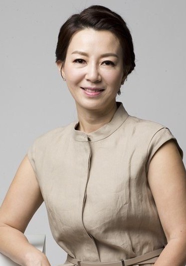 金曙罗 So-ra Jung照片