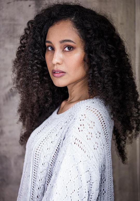 卡拉·海因斯 Carla Haynes照片