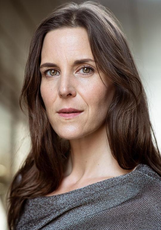 伊迪丝·布科维奇 Edith Bukovics照片