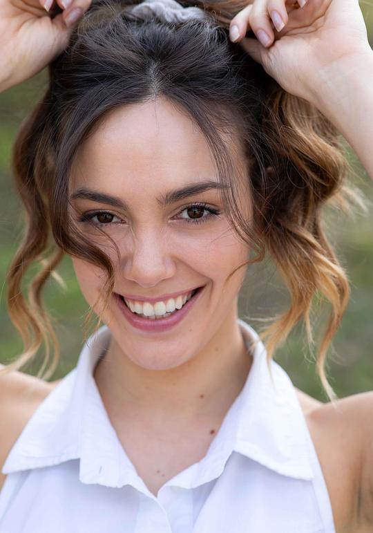 贾德·皮洛瓦诺 Jade Pirovano照片