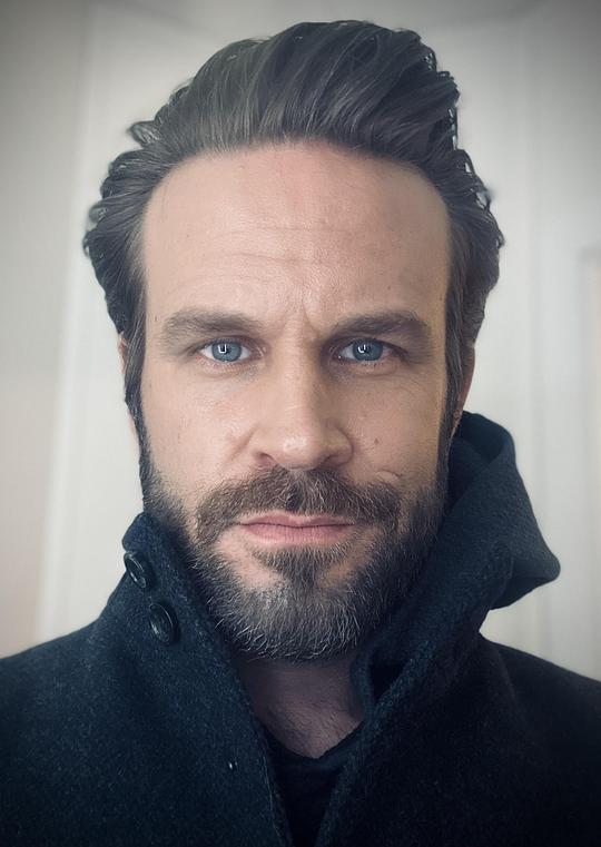 约翰·布罗特顿 John Brotherton照片