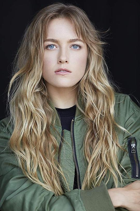 麦迪森·劳勒 Madison Lawlor照片