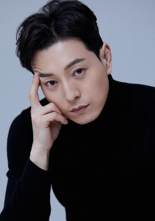 郑成日 Seong-il Jeong照片