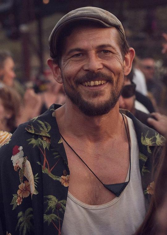 托宁·詹维耶 Tonin Janvier照片