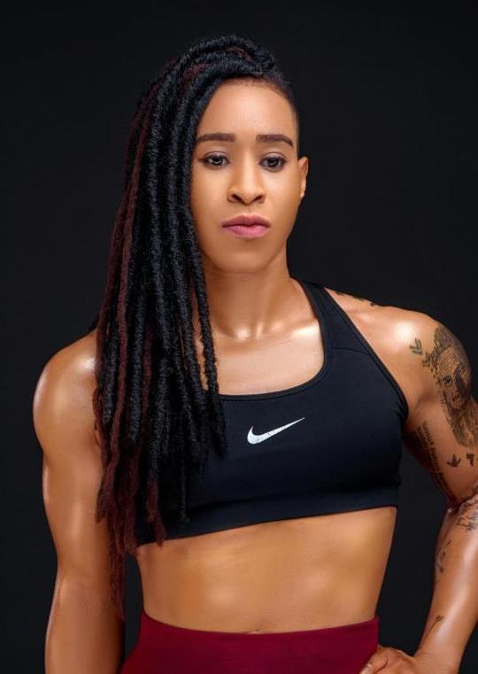 伊芙·乔治 Evyn George照片