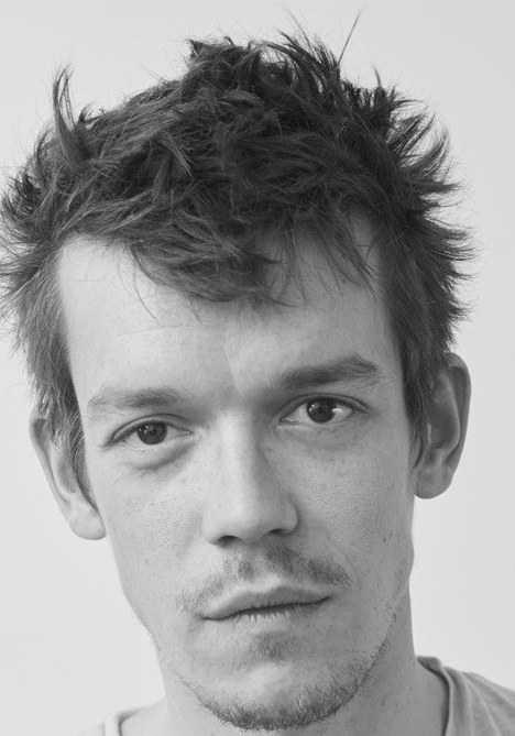 皮埃尔·塞瓦尔 Pierre Cévaër照片