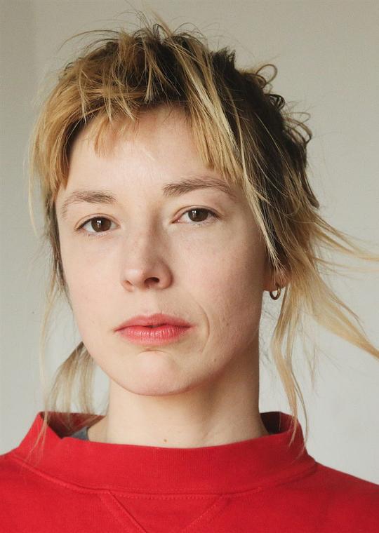 弗洛尔·巴布雷德 Flore Babled照片