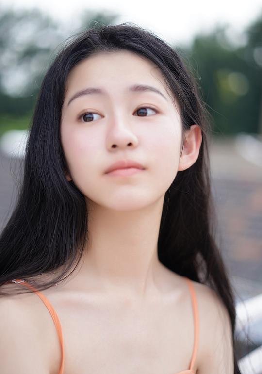 吕晨悦 Chenyue Lü照片