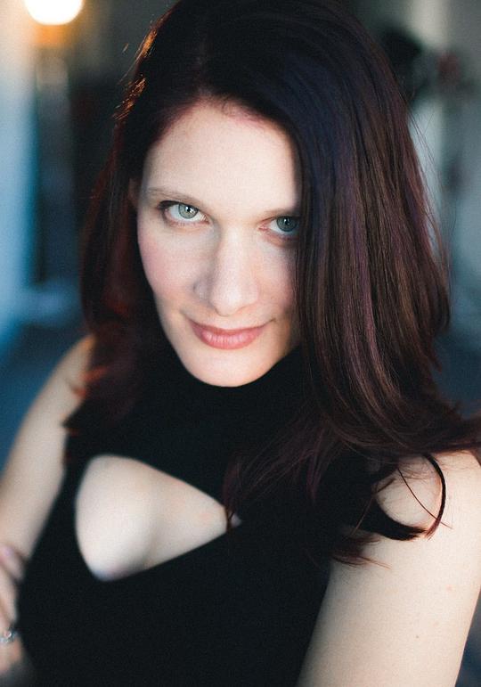 埃丽卡·韦斯 Erica Weiss照片