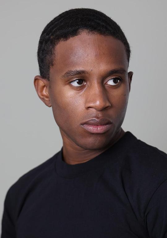 麦肯齐·J·斯科特 McKinzie J. Scott照片