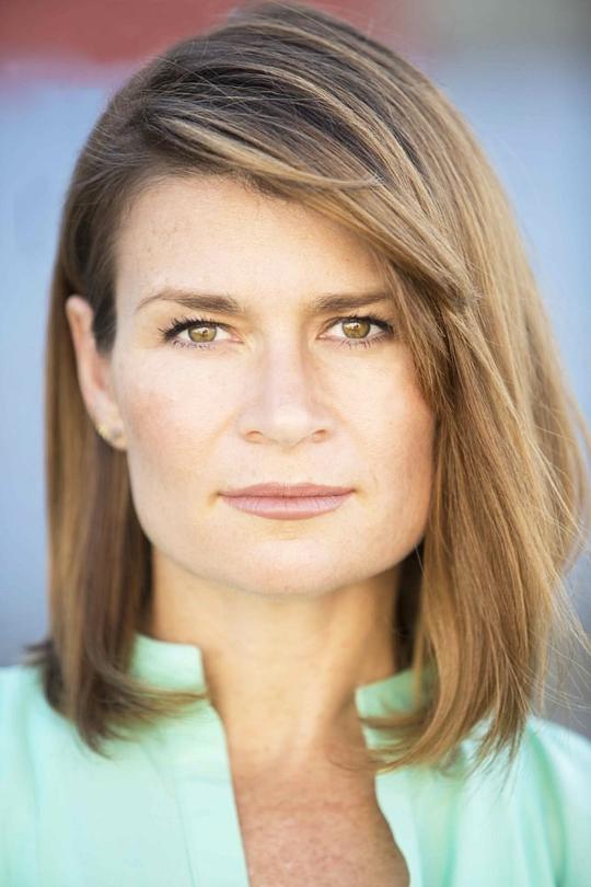 卡丽·拉扎 Carrie Lazar照片