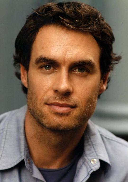 穆雷·巴特利特 Murray Bartlett照片