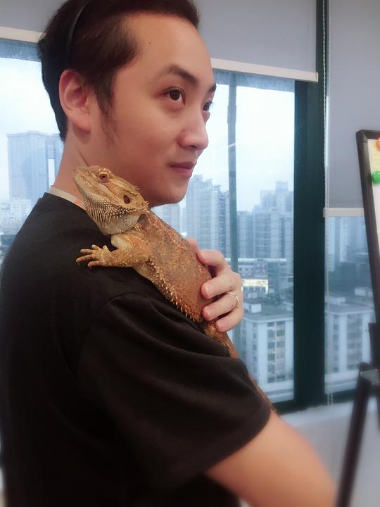 钟彧 Yu Zhong照片