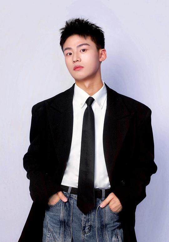 余晟洋 Yu Shengyang照片