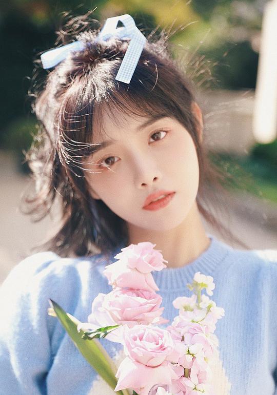 朱容君 Rongjun Zhu照片