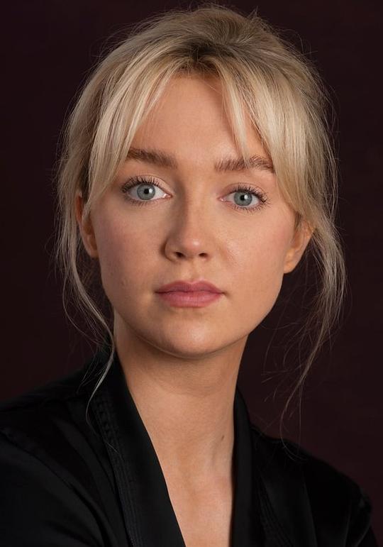 阿梅莉亚·肯沃西 Amelia Kenworthy照片