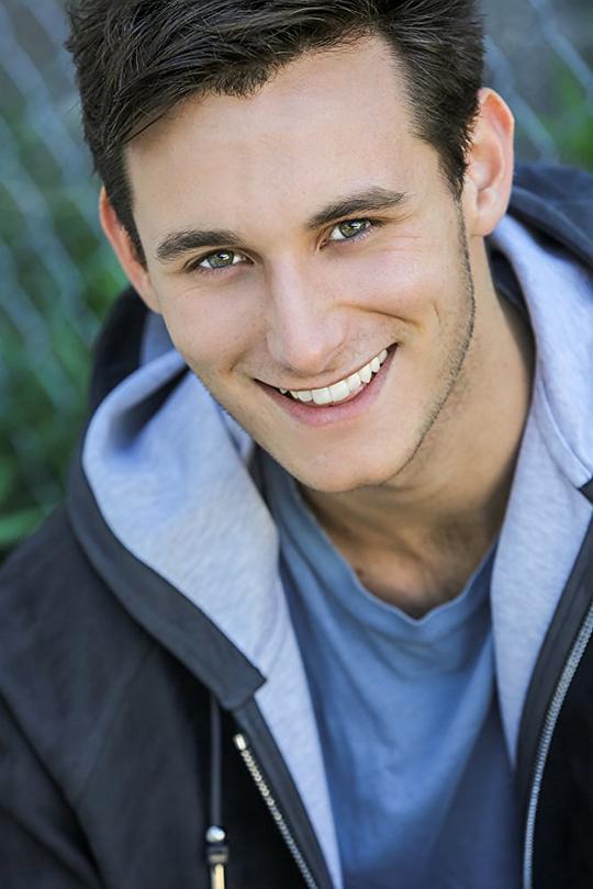 瑞安·帕尼萨 Ryan Panizza照片