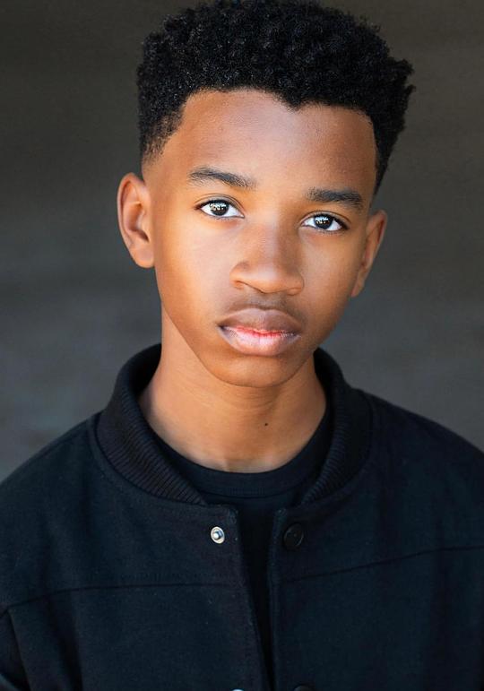 杰登·卡森·贝克 Jaden Carson Baker照片