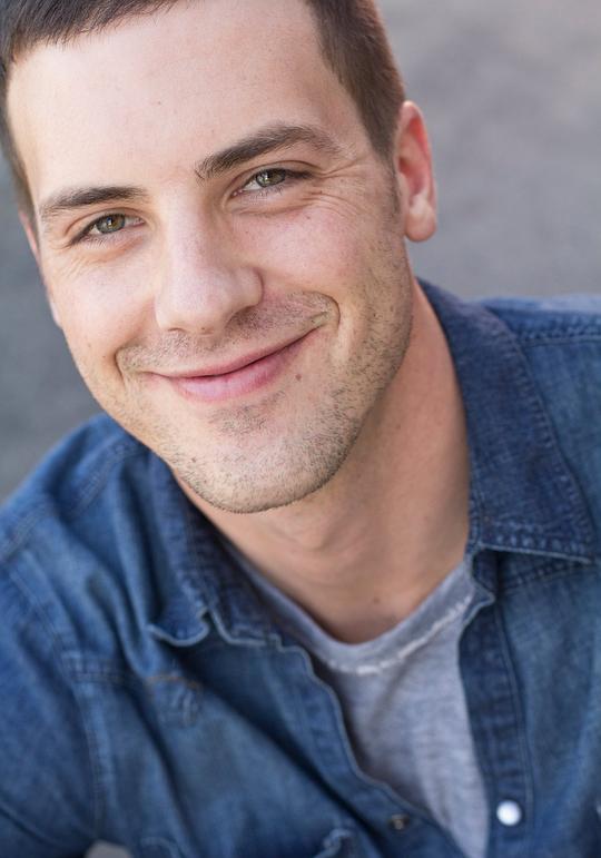 蒂尔基·琼斯 Tilky Jones照片