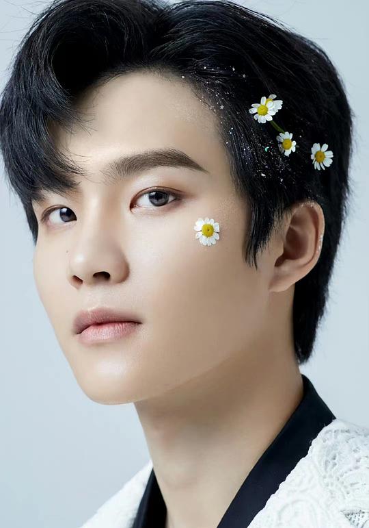 周彦辰 Yanchen Zhou照片