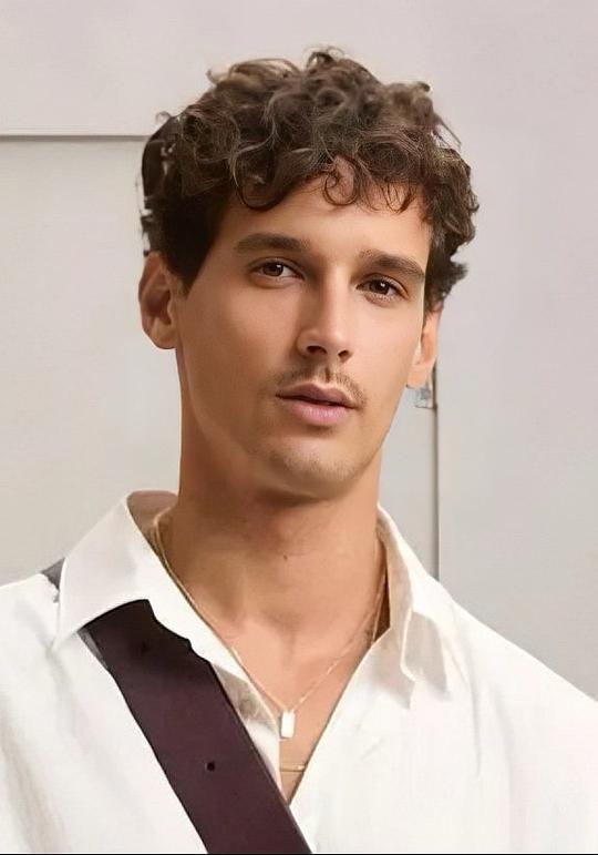 乔尔·桑切斯 Joel Sánchez照片