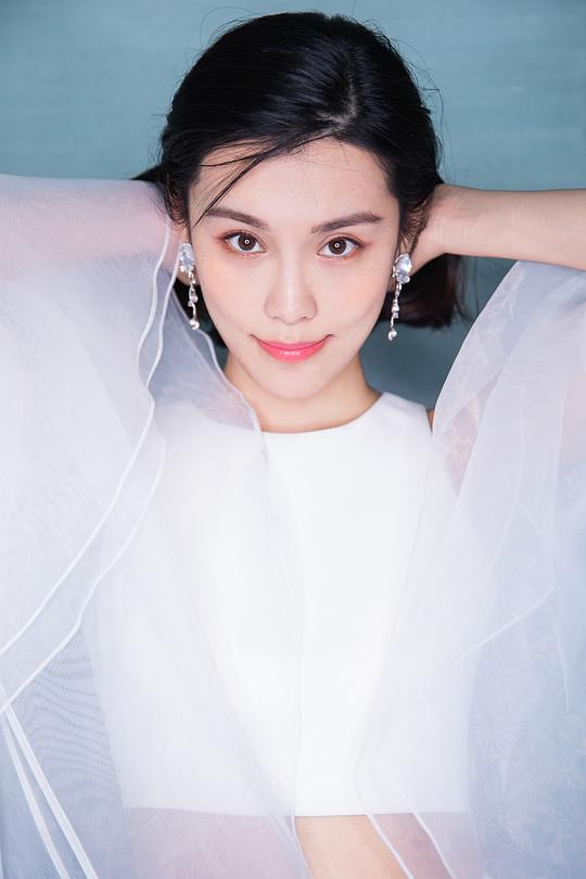 韩丹彤 Dantong Han照片