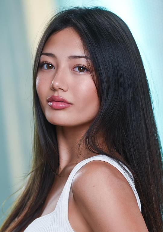 米库·玛尔提诺 Miku Patricia Martineau照片