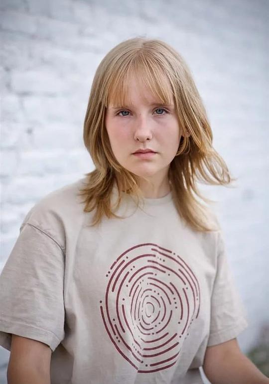 贾奈娜·哈罗伊 Janaina Halloy照片