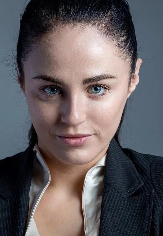 Danielle Ronald照片