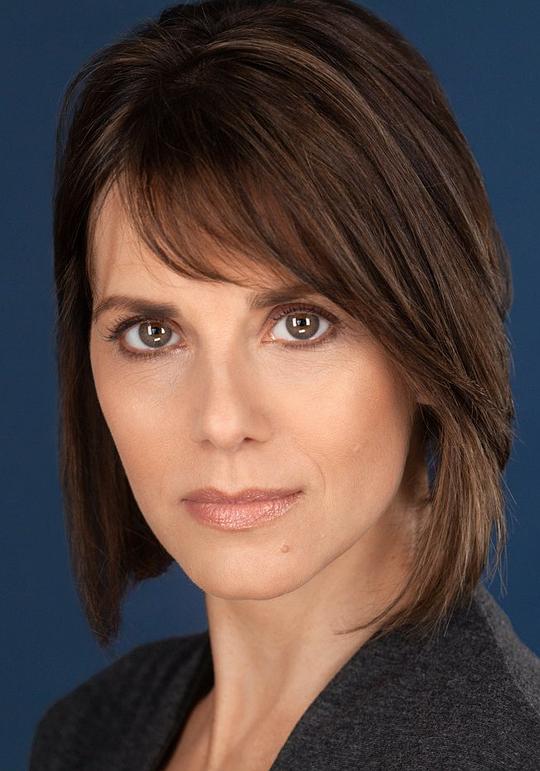 凯特·阿瓦洛尼 Kate Avallone照片