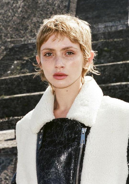 佐伊·布勒·赛德尔 Zoë Bleu Sidel照片