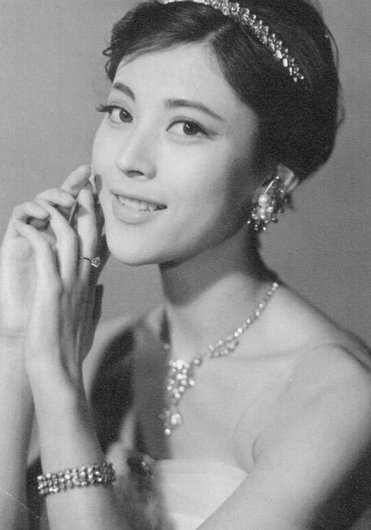 冈田茉莉子 Mariko Okada照片