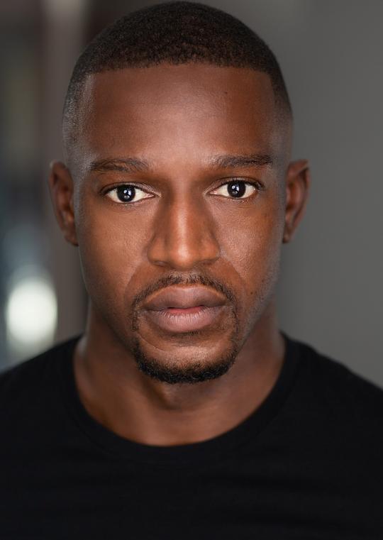 斯蒂芬·阿德科鲁 Stephen Adekolu照片