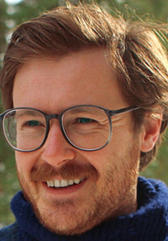 以赛亚·撒克逊 Isaiah Saxon照片