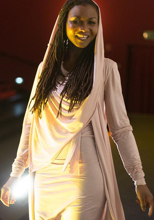 维克图瓦·拉利 Victoire Laly照片