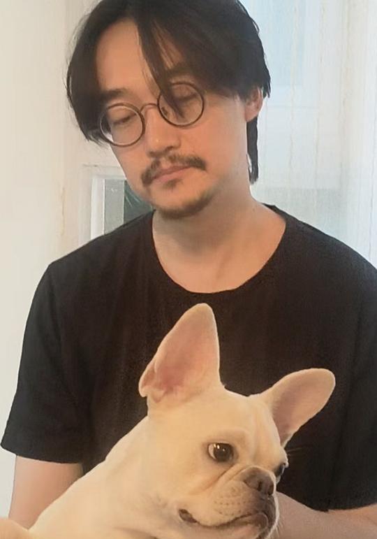 卞灼 Zhuo Bian照片