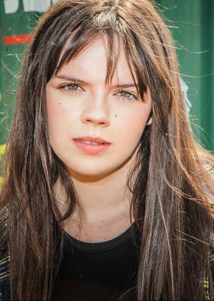 艾莉·奥布莱恩 Ellie O'Brien照片