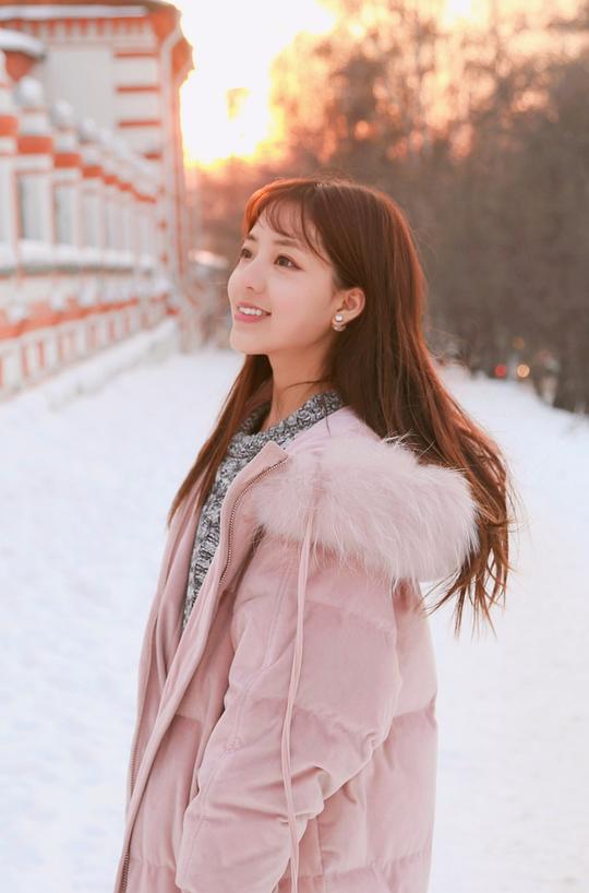 董芷依 Zhiyi Dong照片