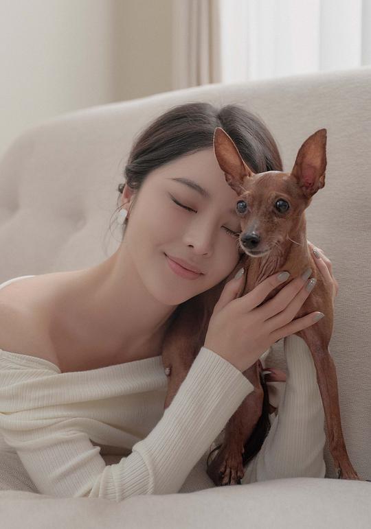 闫妍 Yan Yan照片