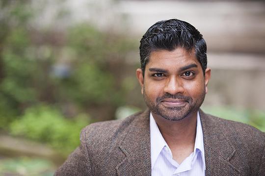 肯尼思·马哈拉杰 Kenneth Maharaj照片