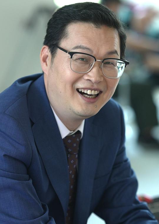 郑卫国 Weiguo Zheng照片