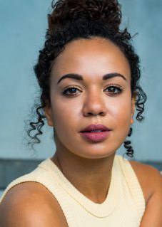 考特尼-梅·布里格斯 Courtney Mae-Briggs照片