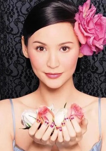 龙玥心 Amanda Strang照片